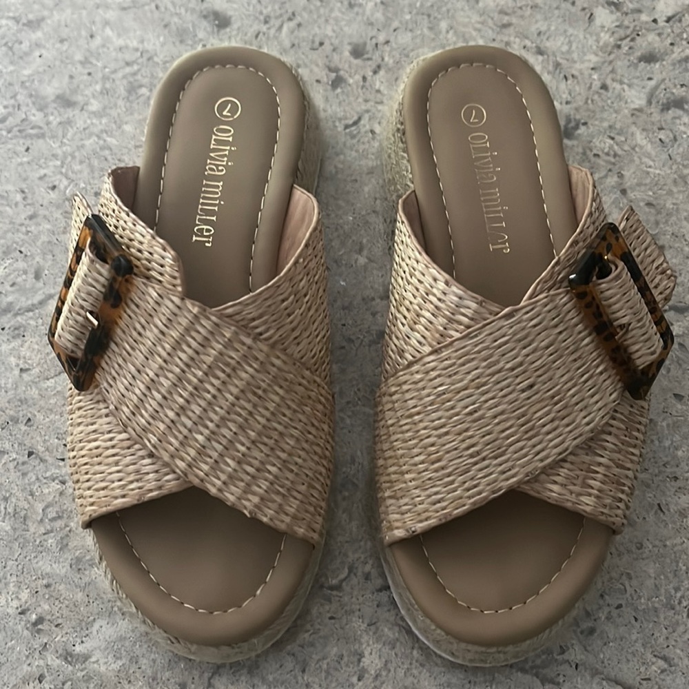 Olivia Miller platform sandals size 7